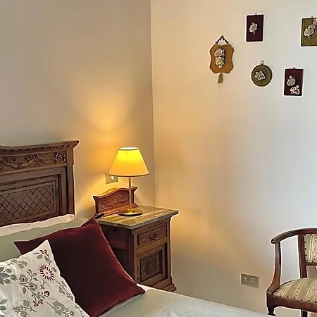 Casa Ulisse 住宿加早餐酒店 4*